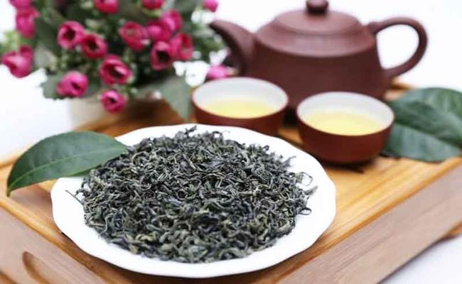 Việt Nam có 3 loại trà đắt bậc nhất, trong đó có loại ướp bằng quốc hoa